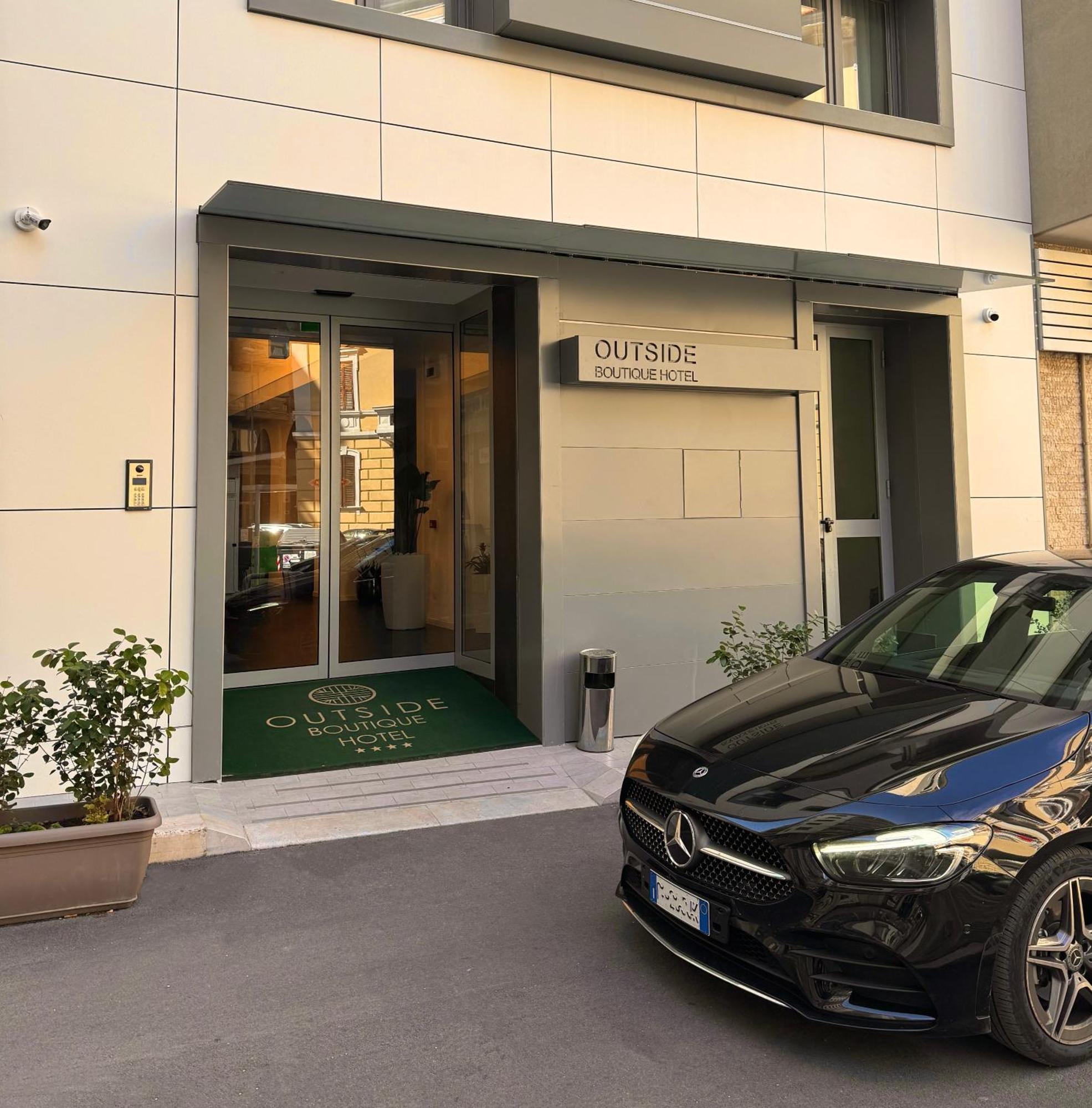 Outside Boutique Hotel Foggia Exteriör bild